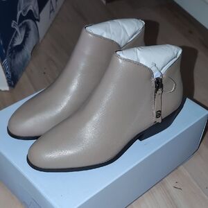 Aerosoles Collaroy Women's Leather Ankle Boots
